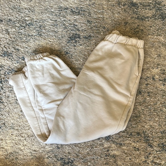 Zara Cream Joggers - Picture 1 of 3